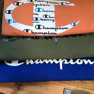 📚🍎 3 Champion Tees